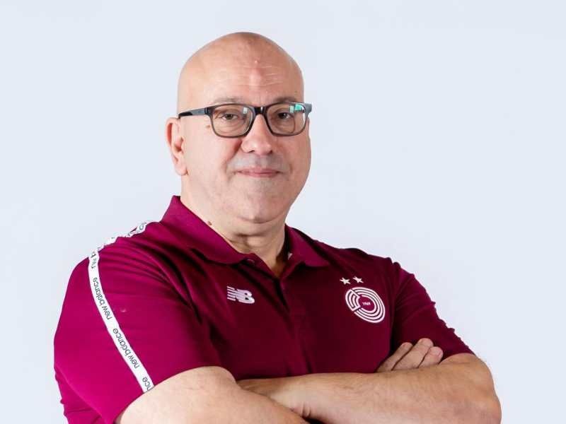 Μπρατσιάκος: «Η εμπειρία στο Κατάρ με έκανε καλύτερο προπονητή, αλλά κυρίως πιο συνειδητό άνθρωπο»