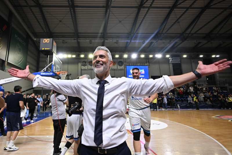Ζιάγκος: «Στη Μύκονο ισορροπούν το όραμα και η φιλοδοξία με τον ρεαλισμό»